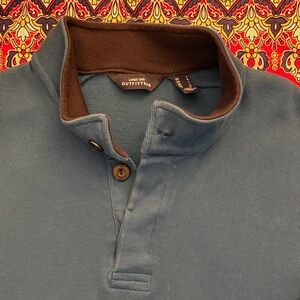 Men's Land’s End Sweatshirt open button collar, great over a buttoned shirt.